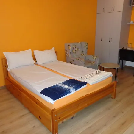 Moni Appartement *